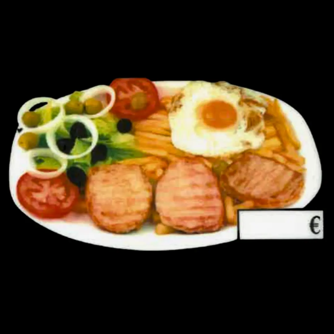 Lomo-huevo-patatas-ensalada