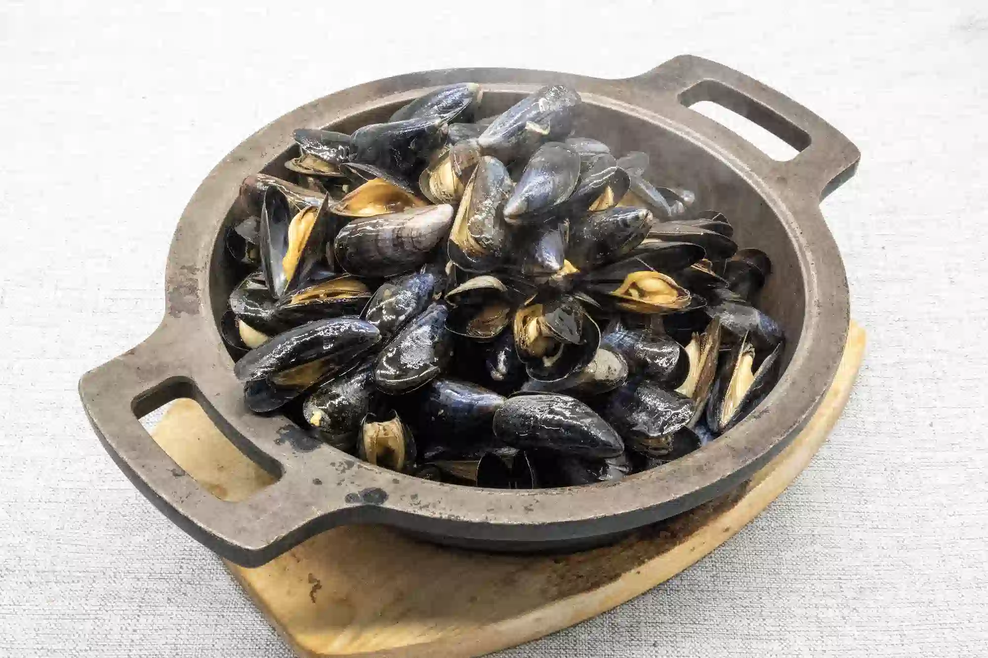 Mejillones de roca a la plancha