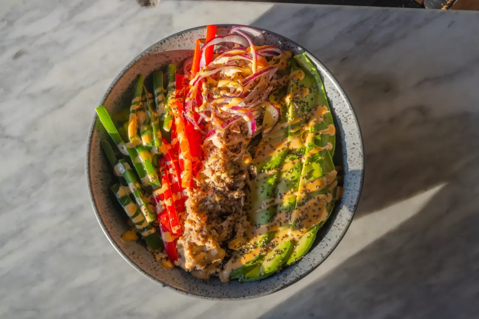 Bowl de quinoa y atún